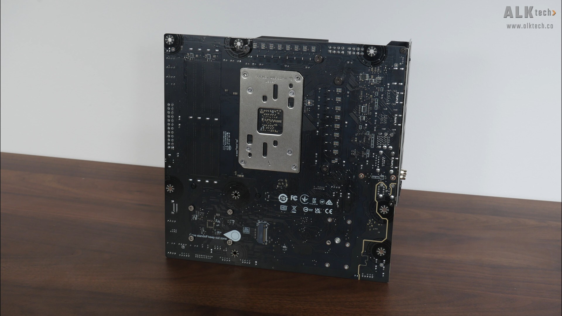 MSI MAG B850M MORTAR MAX WIFI Aesthetics (Rear)