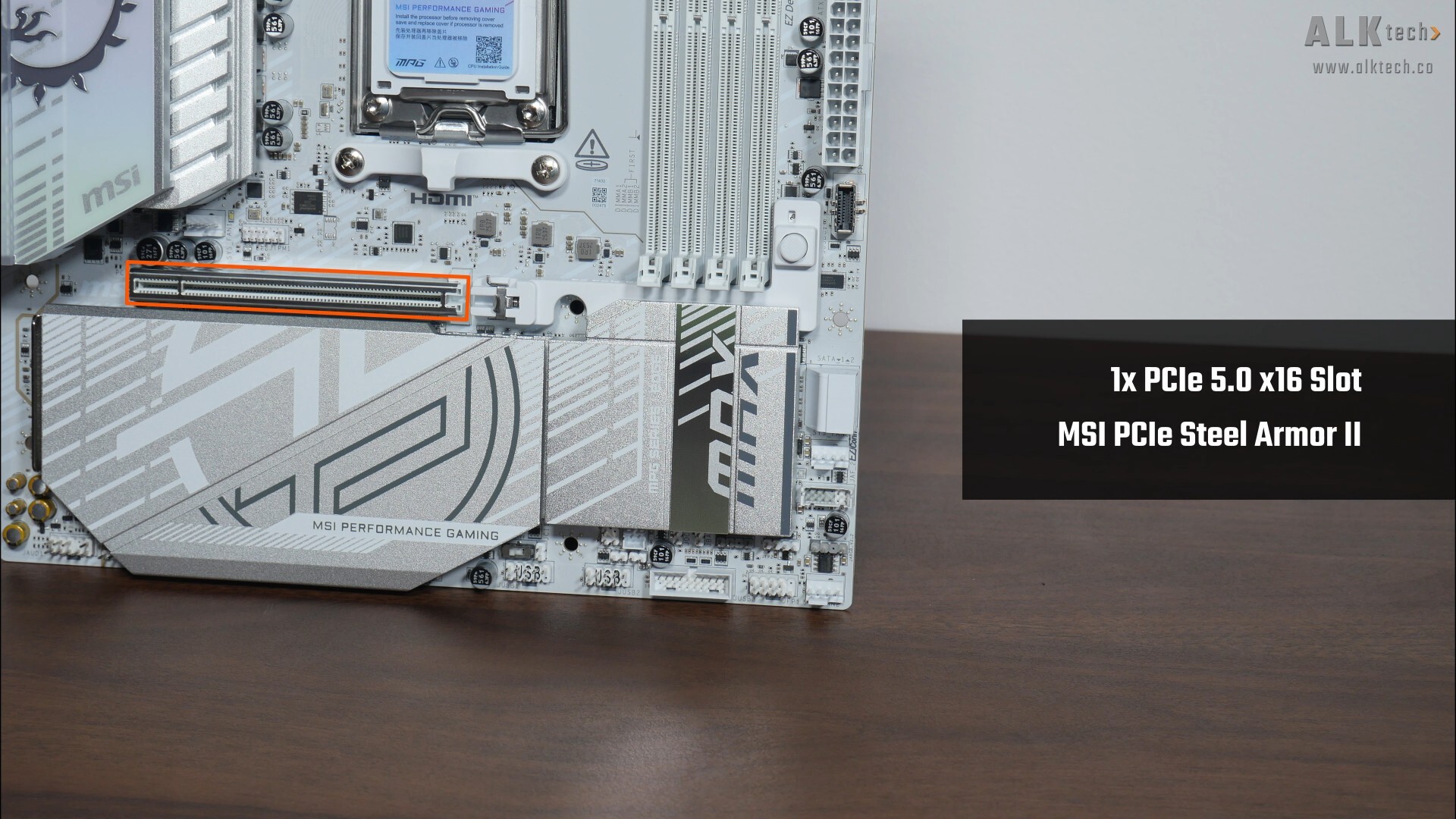 MSI MPG B850M EDGE TI MAX WIFI PCIe 5.0 x16 Slot