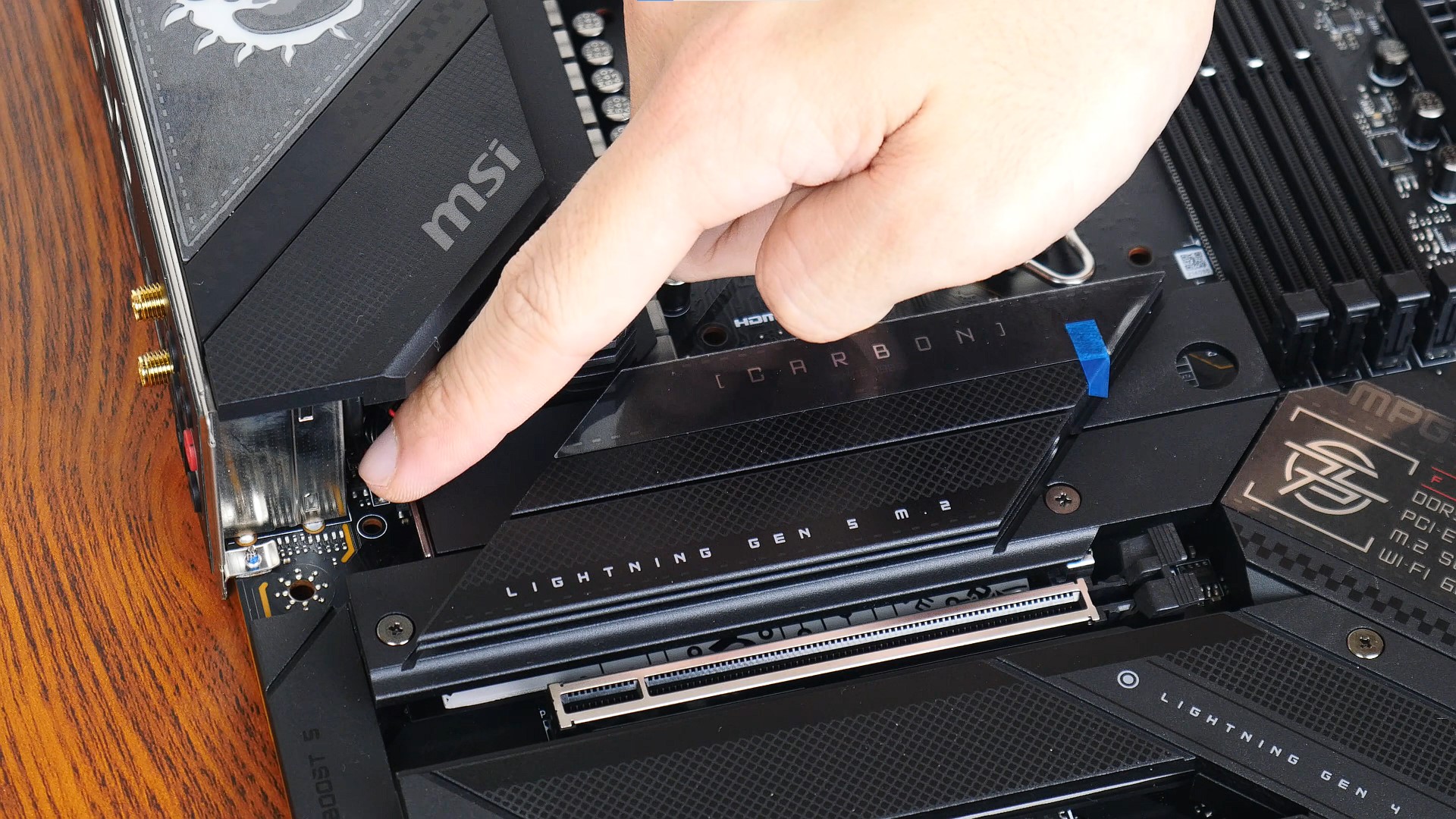 MSI MPG Z790 CARBON WIFI Tool-less M.2 Heatsink