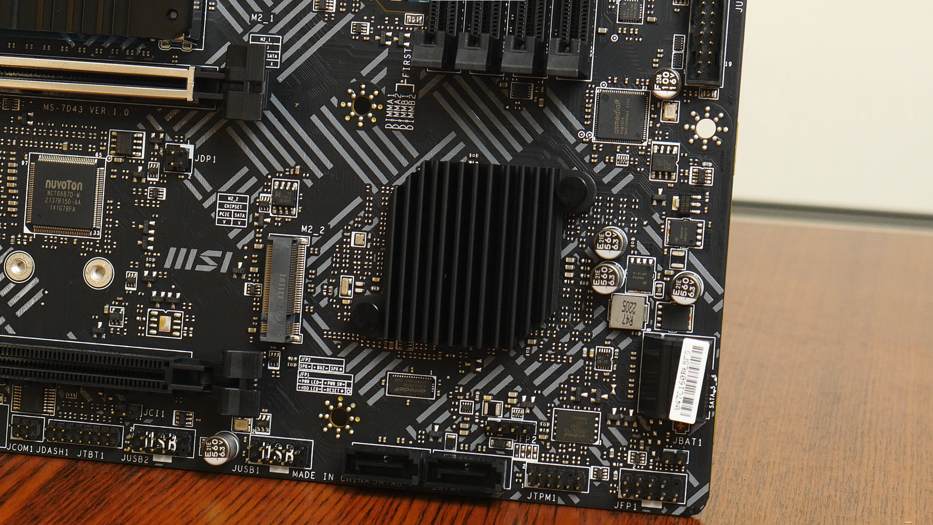 MSI PRO B660M-A WIFI DDR4 Chipset Heatsink