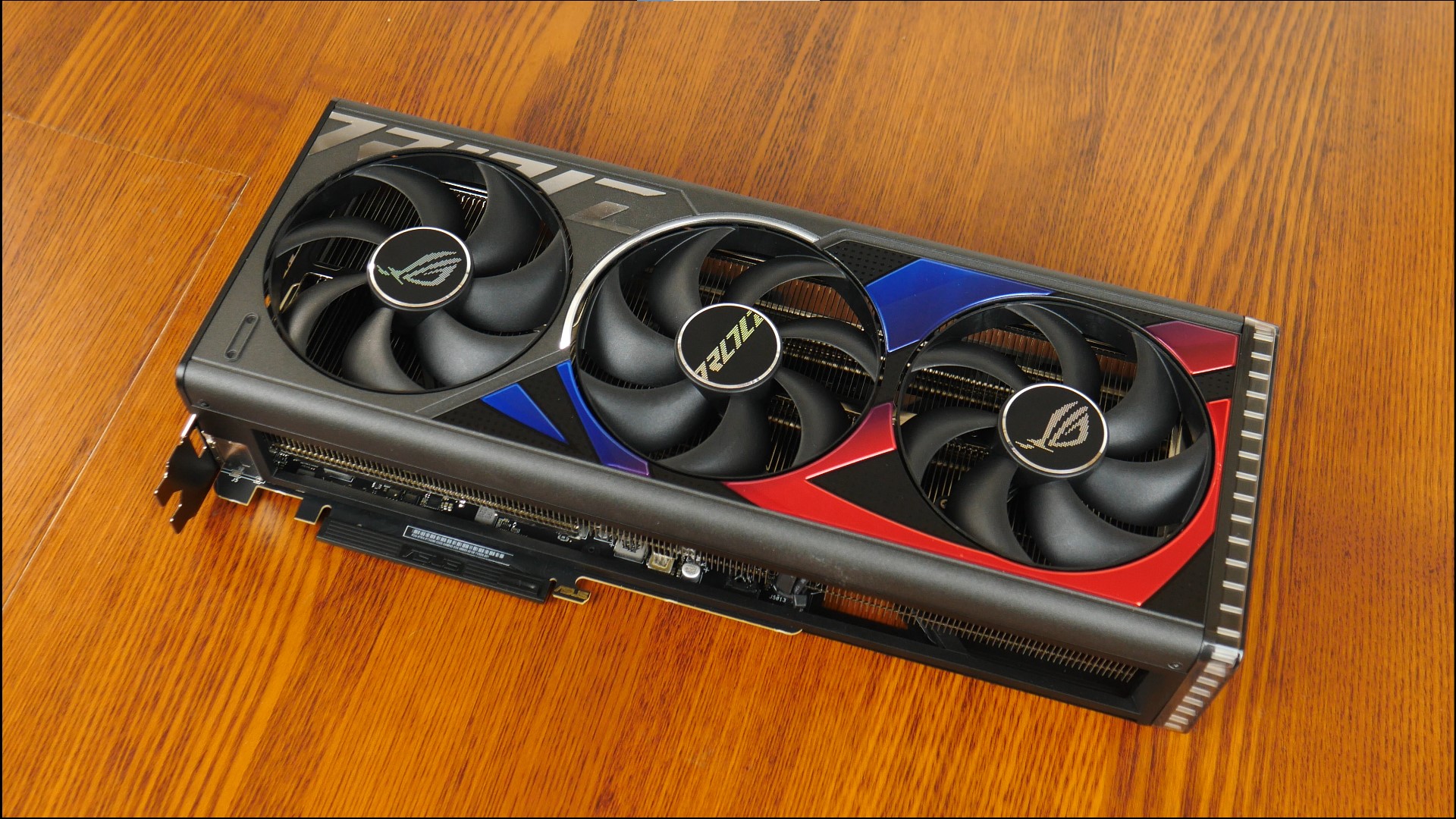 ROG Strix GeForce RTX 4090 OC Edition 24GB GDDR6X (1)