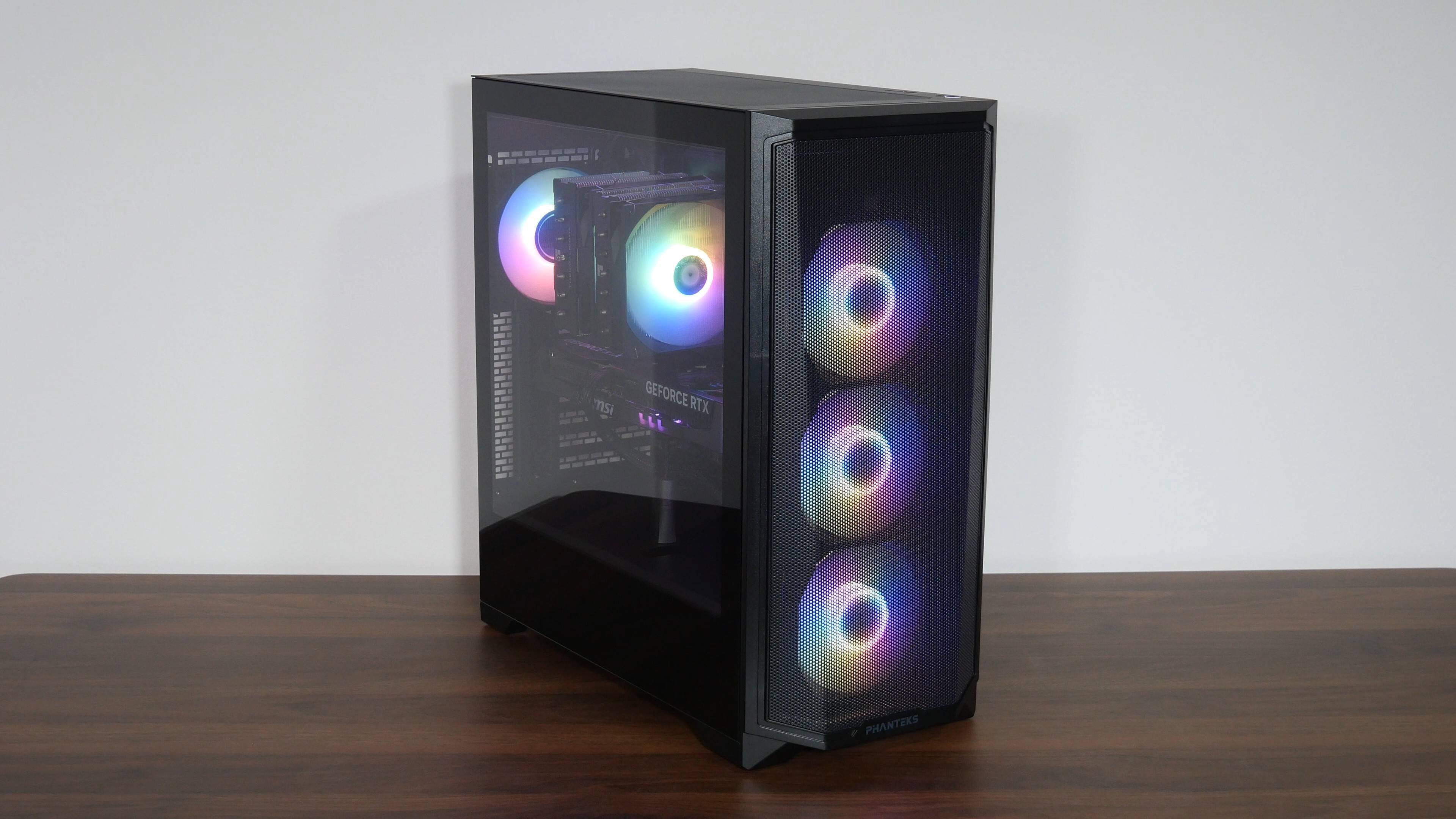 Phanteks Eclipse G370A Completed Build Aesthetic (1)