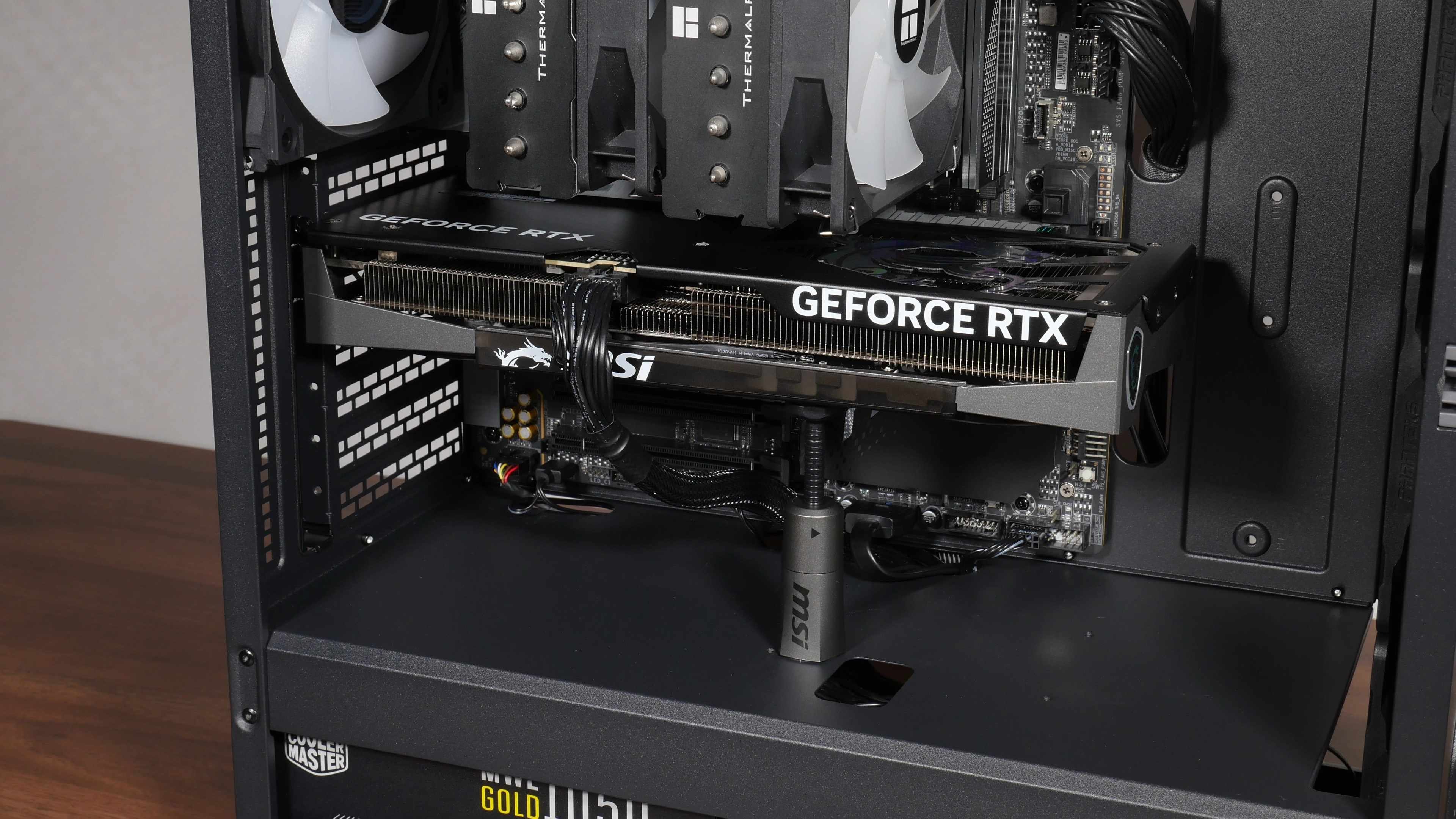 Phanteks Eclipse G370A GPU Installation (2)