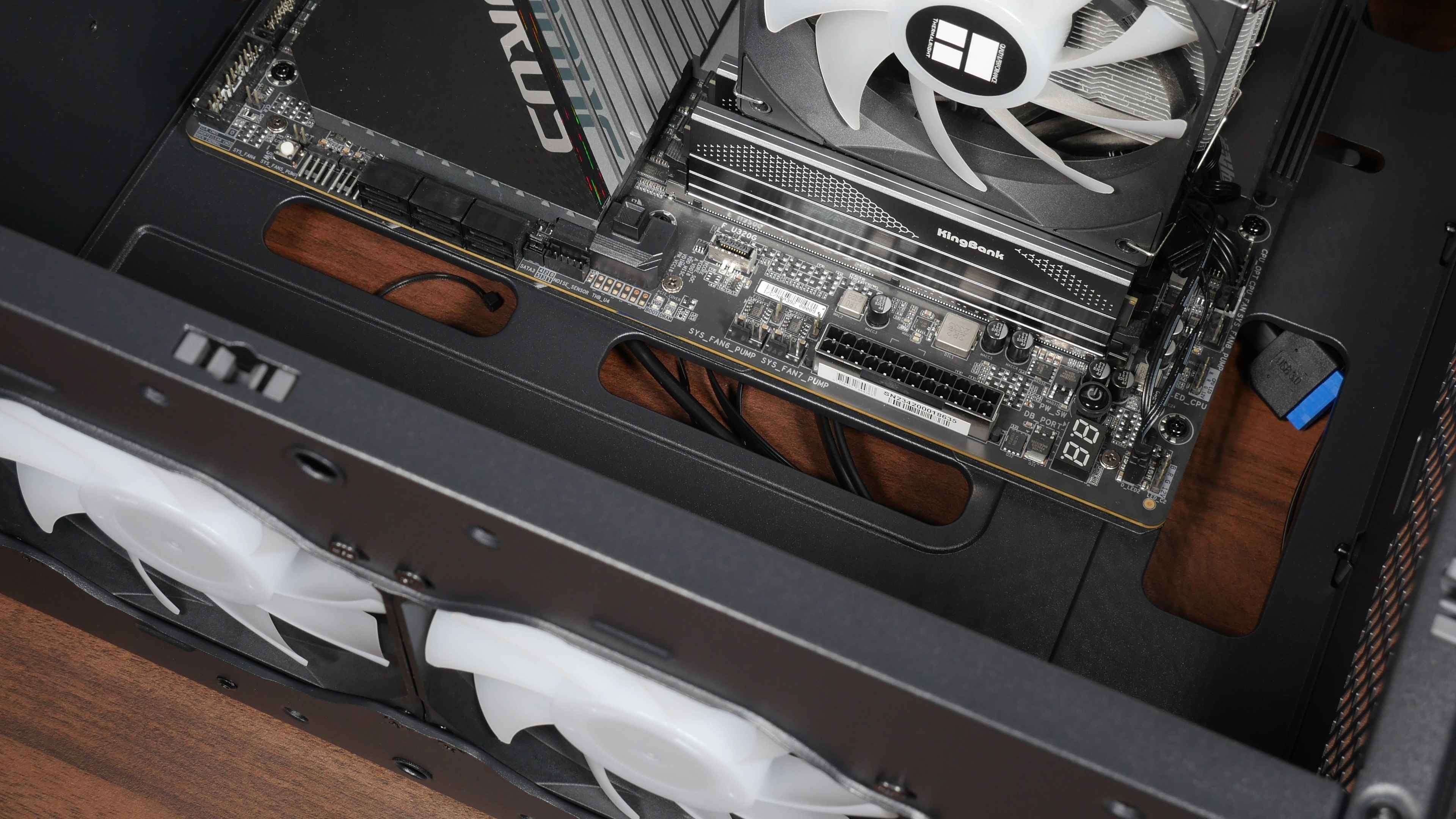 Phanteks Eclipse G370A Motherboard Installation (2)