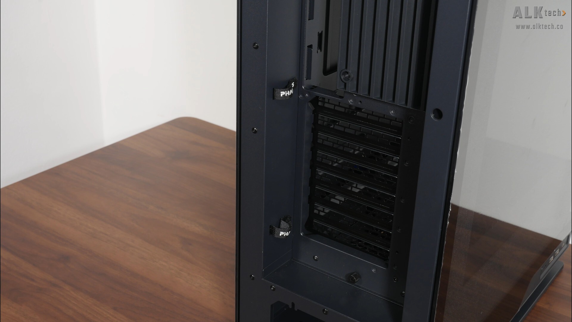 Phanteks Evolv X2 Matrix Aesthetics (Rear Cable Ties)