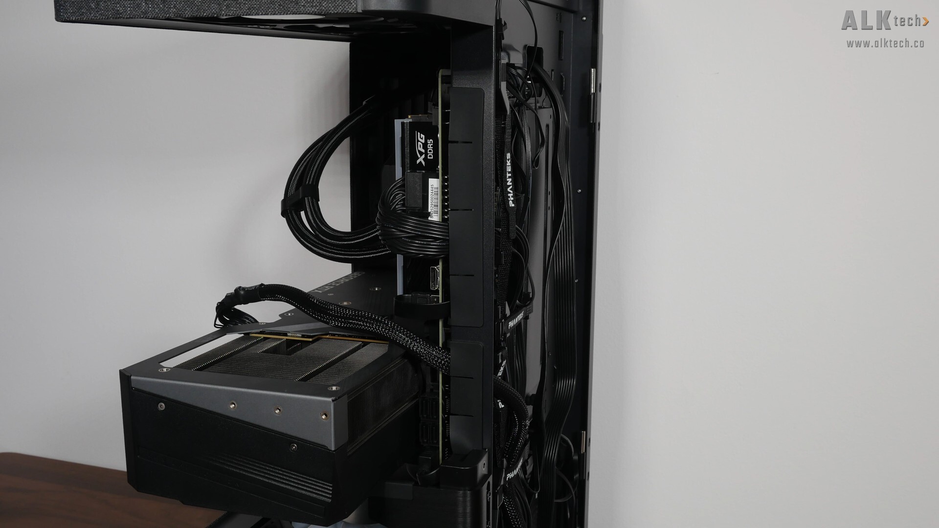 Phanteks Evolv X2 Matrix Motherboard Tray Rubber Grommets