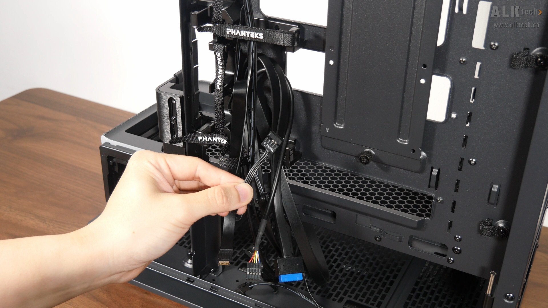 Phanteks Evolv X2 Matrix Nine-pin Front Panel Connectors
