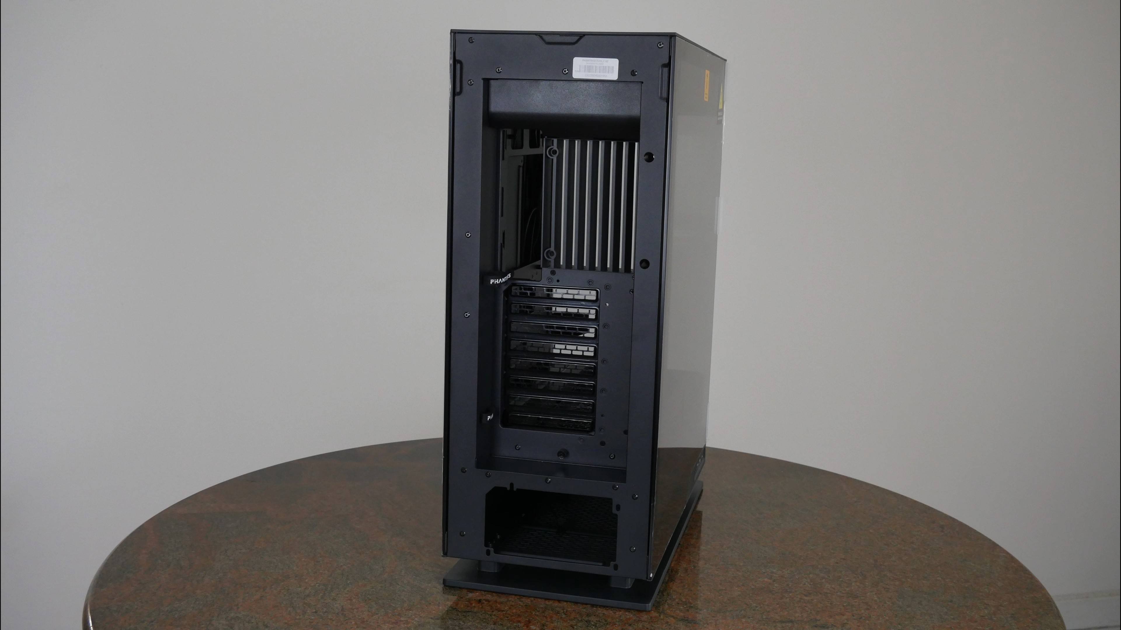 Phanteks Evolv X2 Aesthetics (Rear)