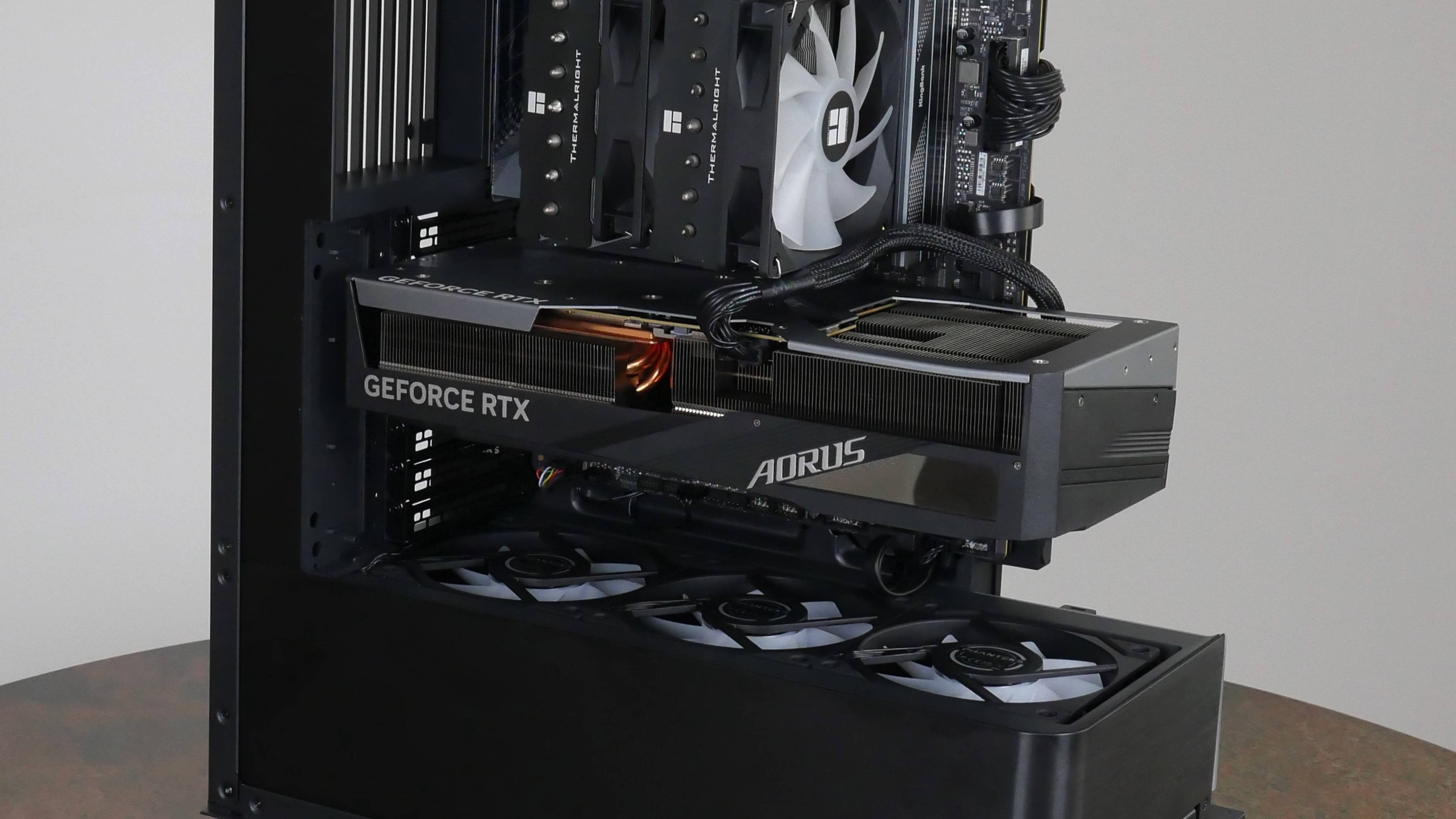 Phanteks Evolv X2 Graphics Card Clearance