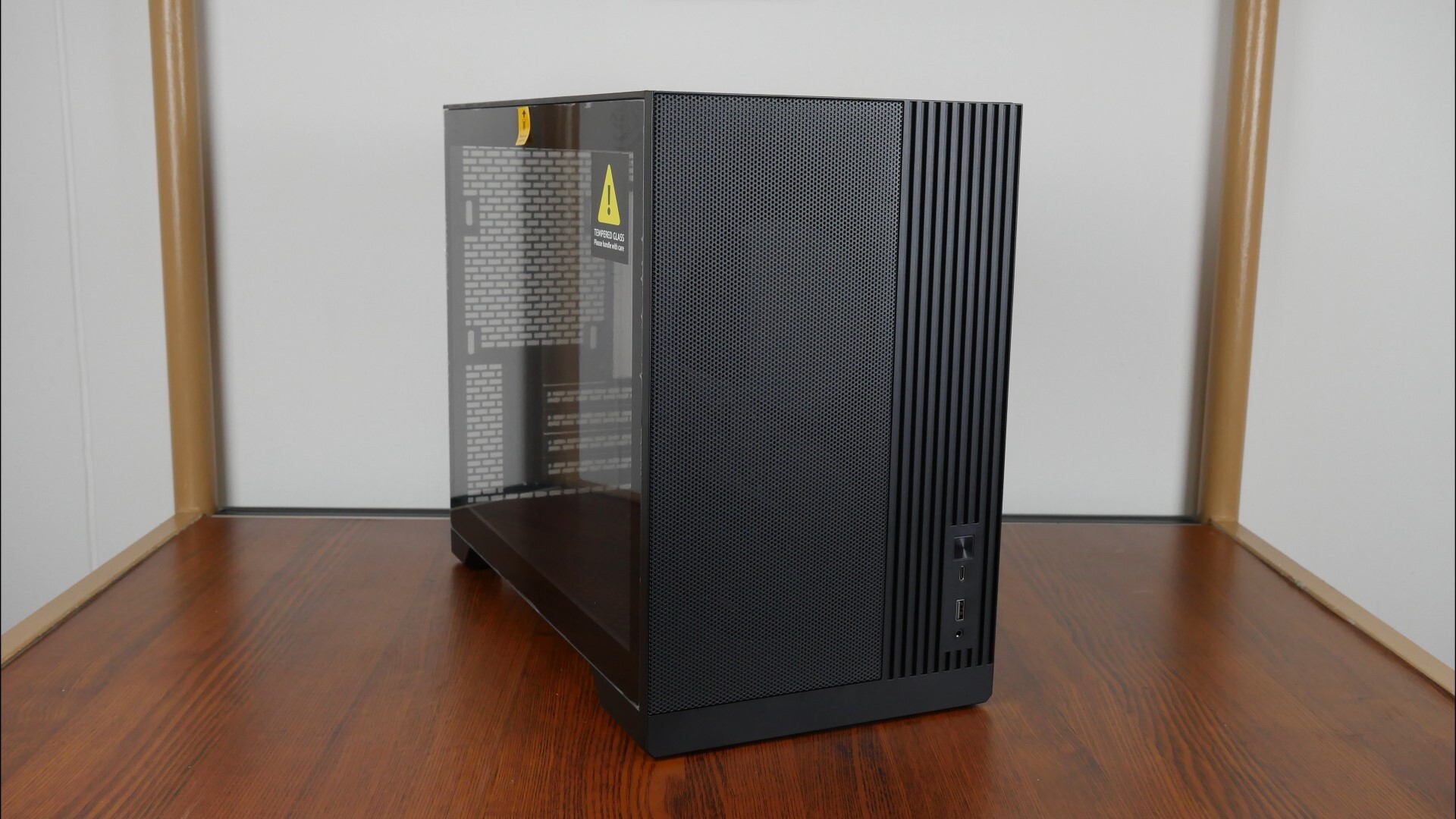 Phanteks XT M3 Aesthetics (Front)