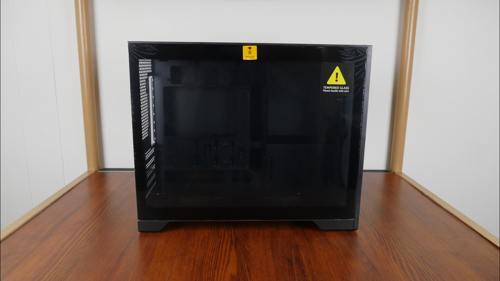 Phanteks XT M3 Aesthetics (Tempered Glass Side Panel)