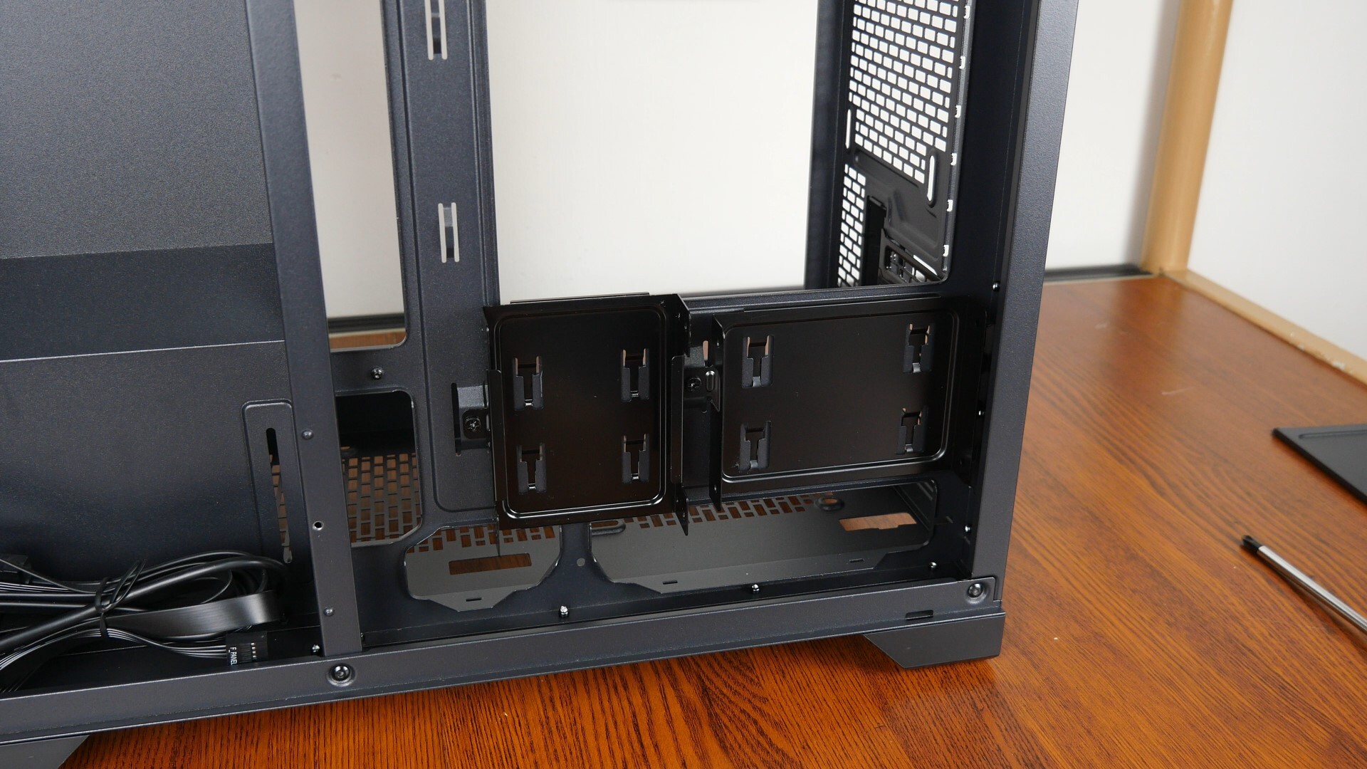 Phanteks XT M3 Drive Mounting Brackets