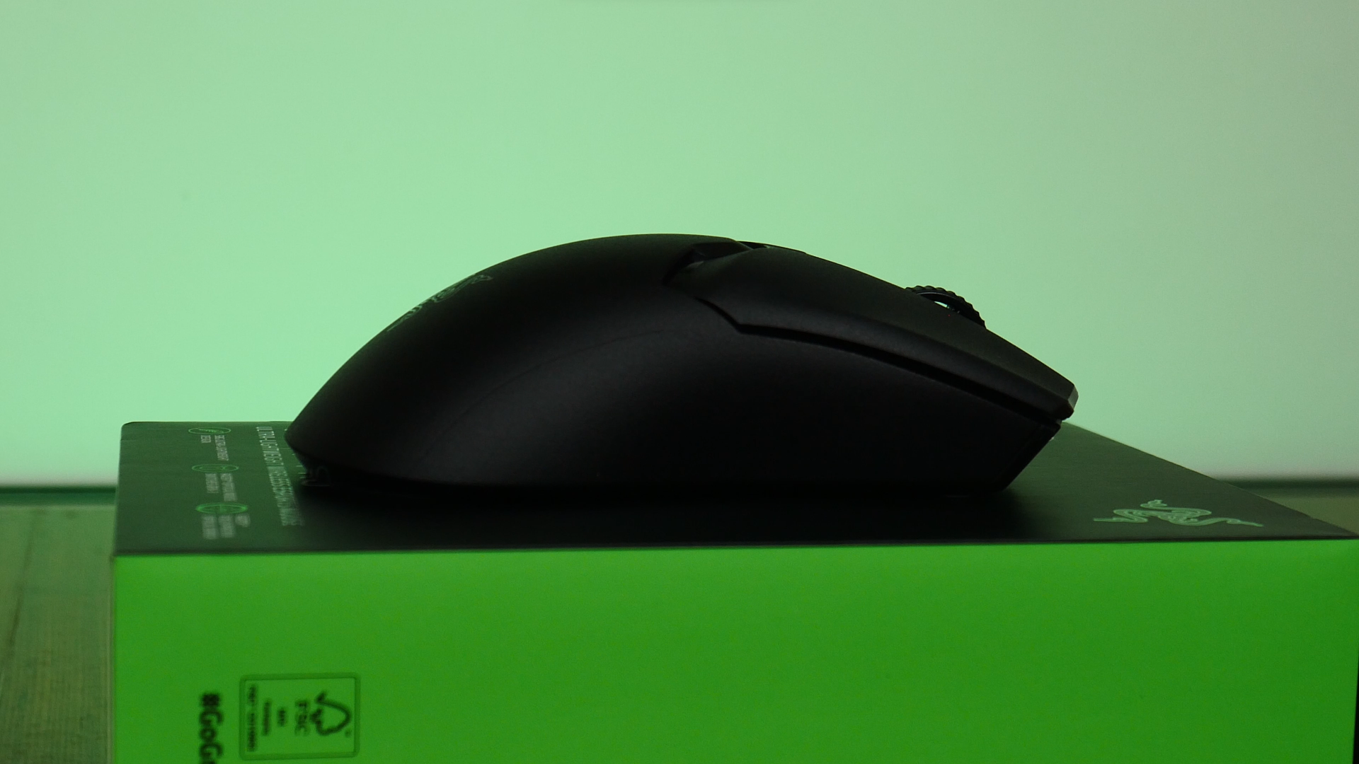 Razer Viper V2 Pro Right Profile