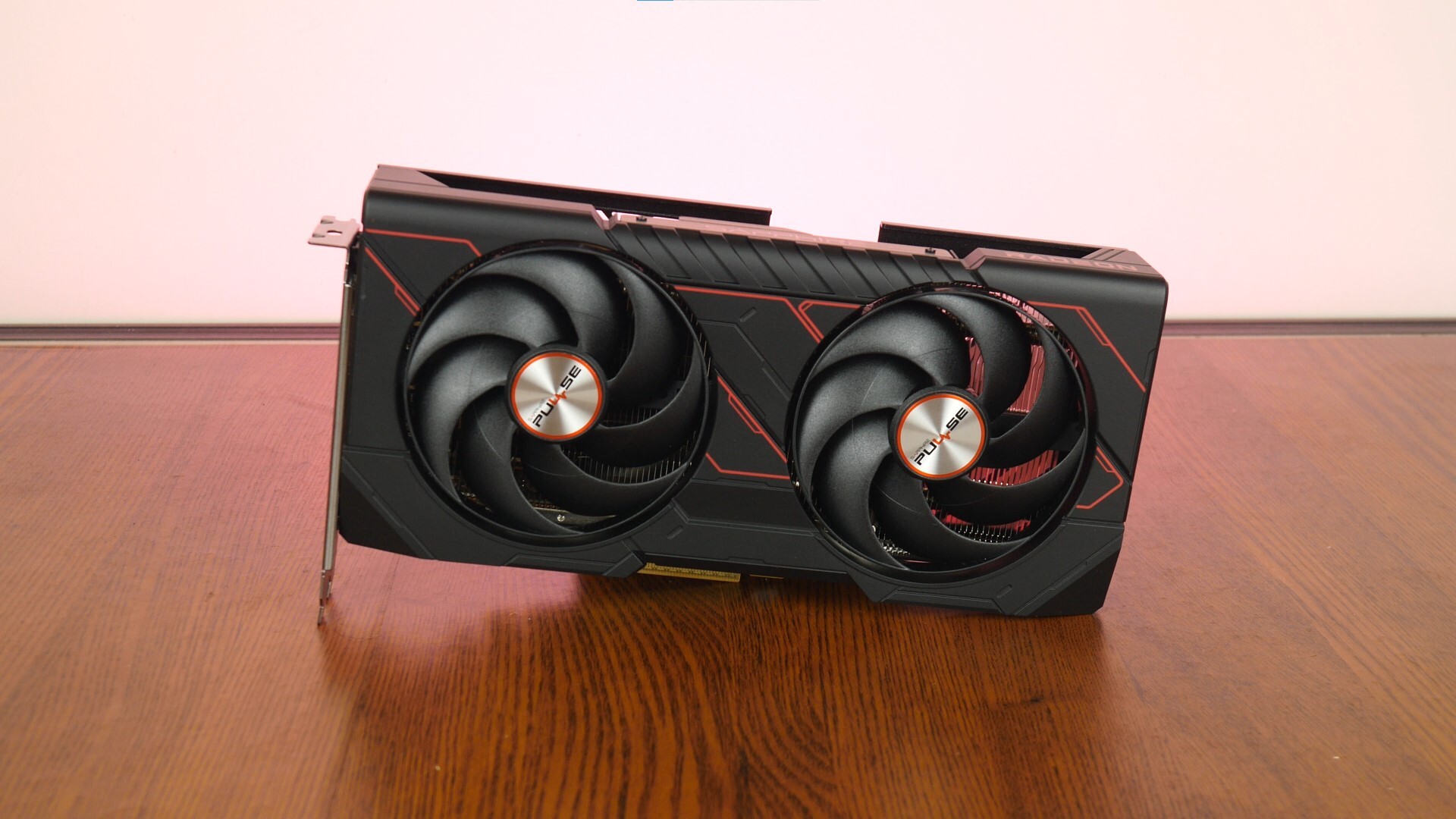 Sapphire PULSE AMD Radeon RX 9060 XT 16GB Aesthetics (Front)