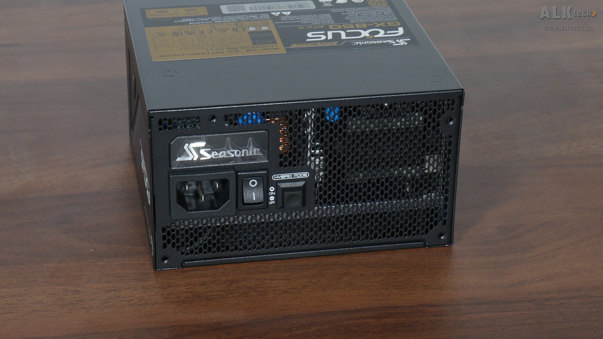Seasonic Focus GX ATX 3.1 850W Aesthetics (Front)