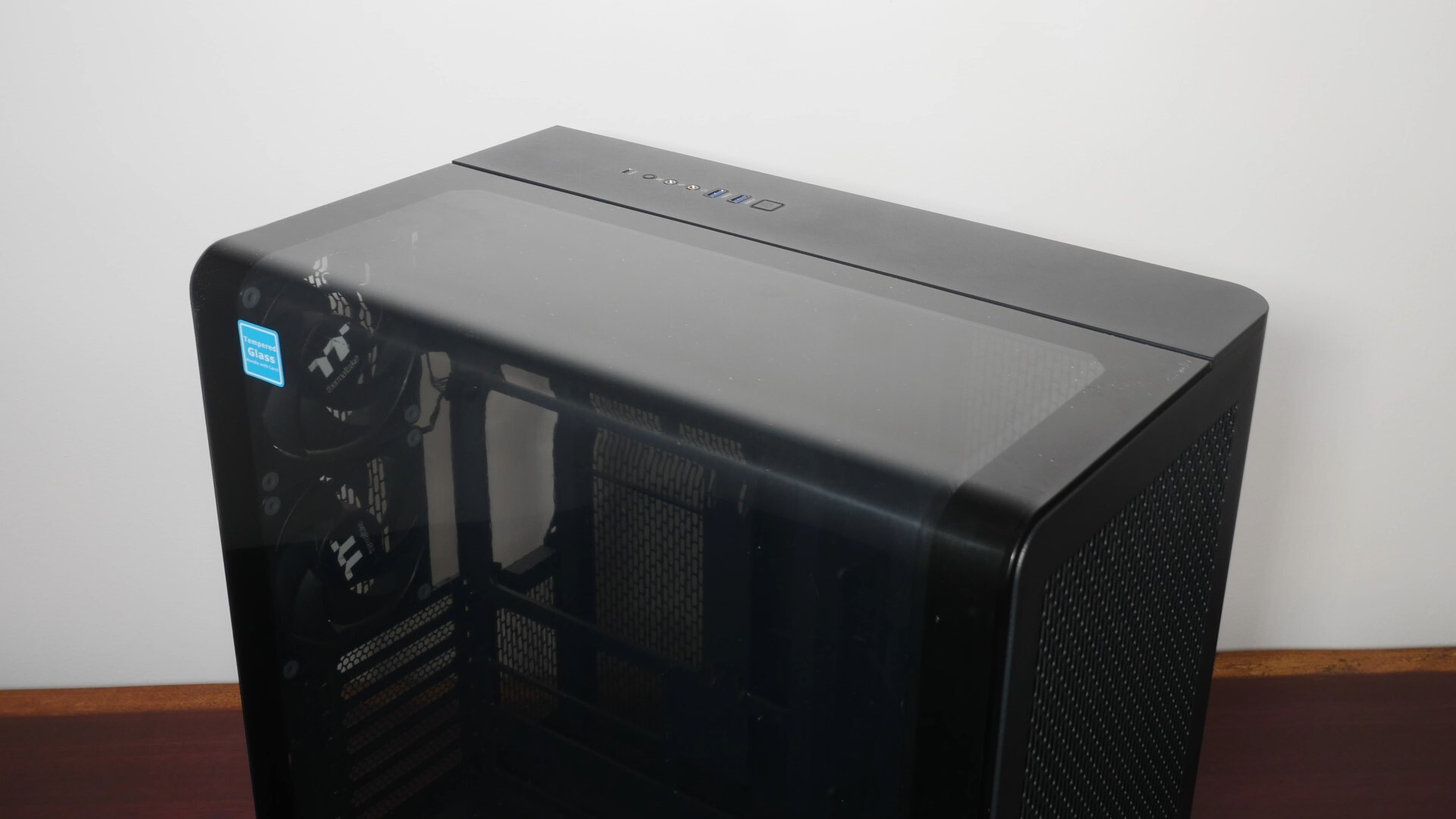 Thermaltake View 390 Air Aesthetics (4)