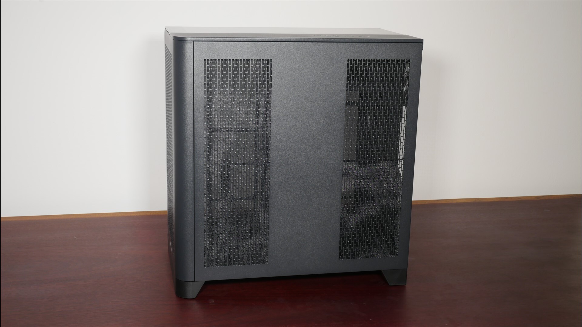 Thermaltake View 390 Air Aesthetics (6)