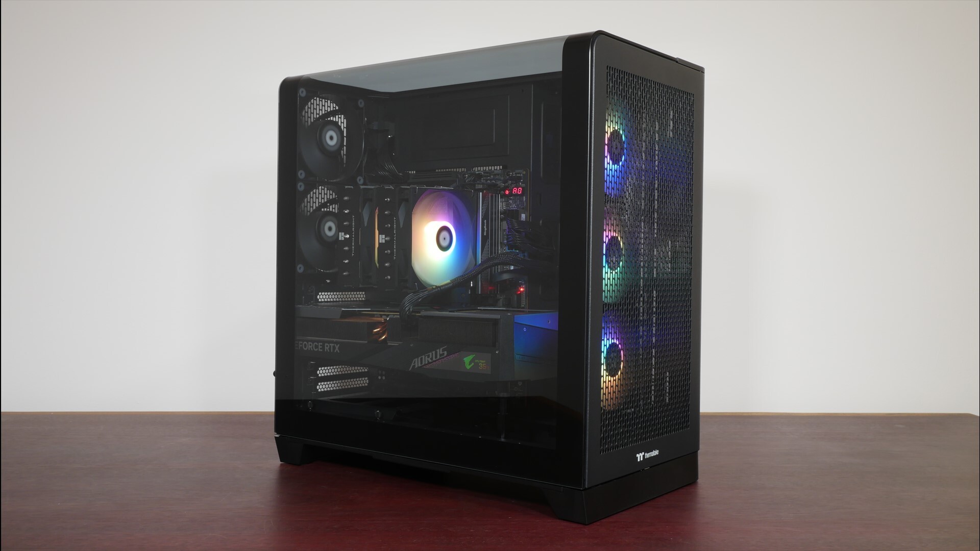 Thermaltake View 390 Air Completed Build Aesthetics (2)