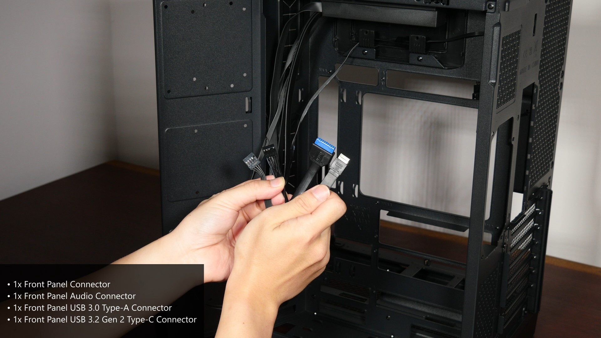 Thermaltake View 390 Air Front Panel Connectors