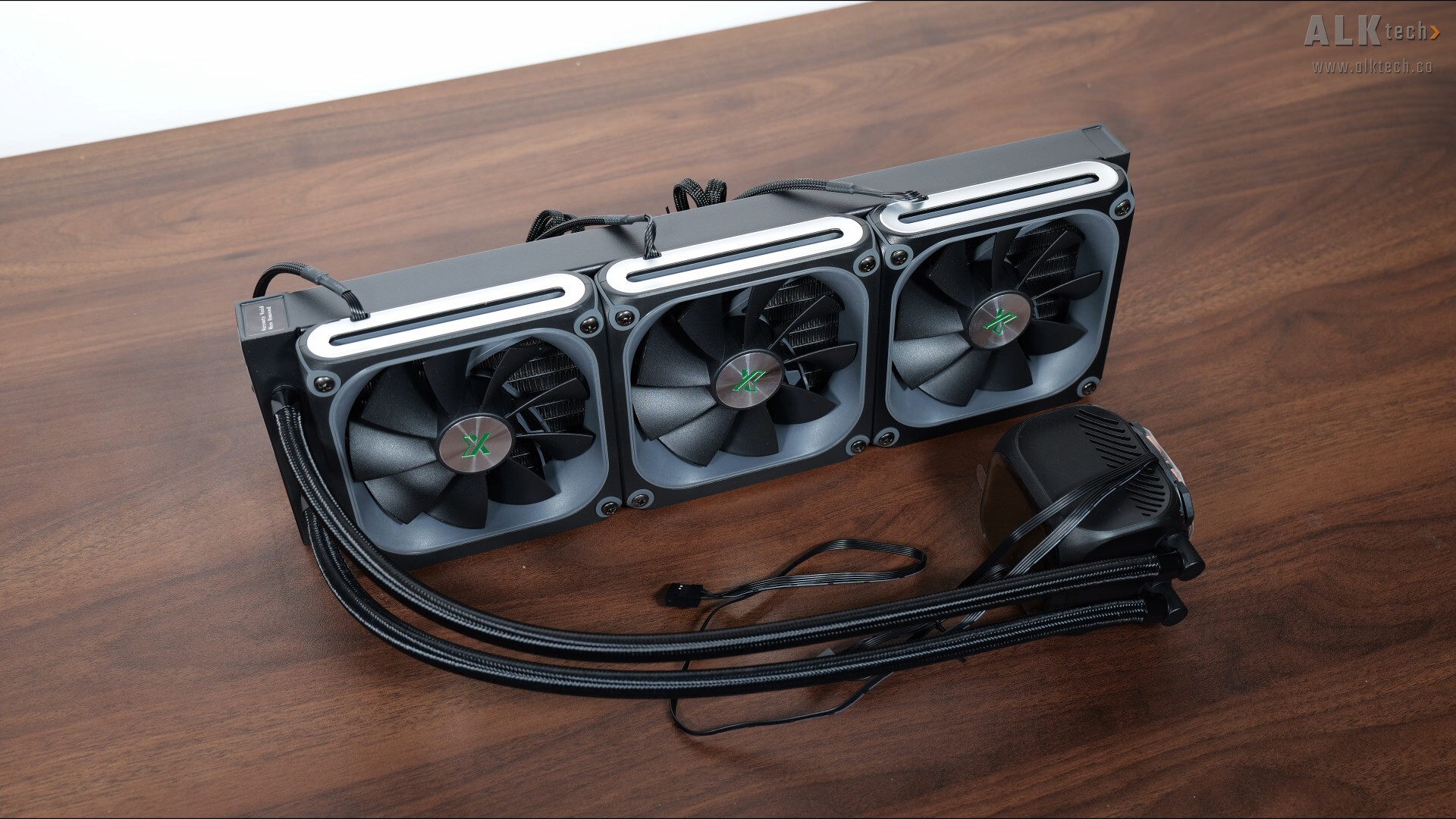 XASTRA ASTRA LZ360 ARGB Aesthetics (4)