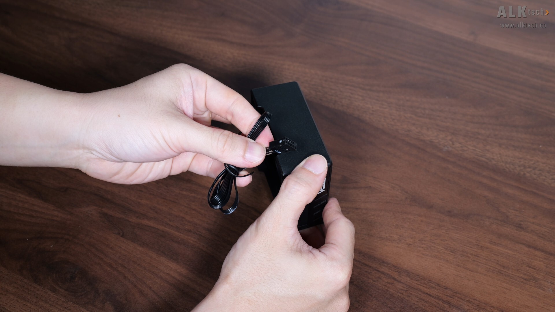 XASTRA Octant LC360FS ARGB Pump Cover USB Connection