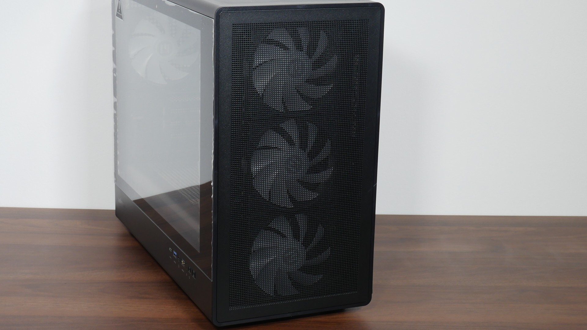 Zalman M5 Aesthetics (Front Panel)