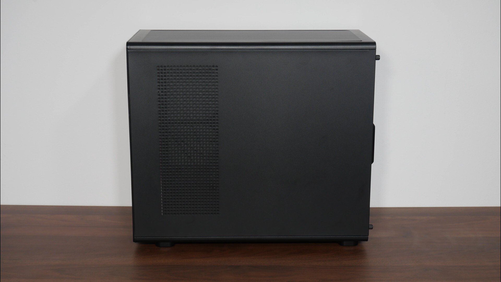 Zalman M5 Aesthetics (Steel Side Panel)