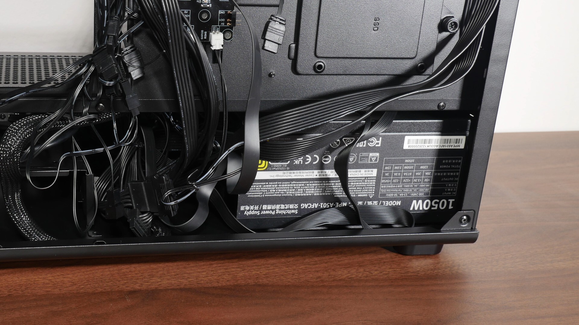 Zalman M5 PSU Installation (2)