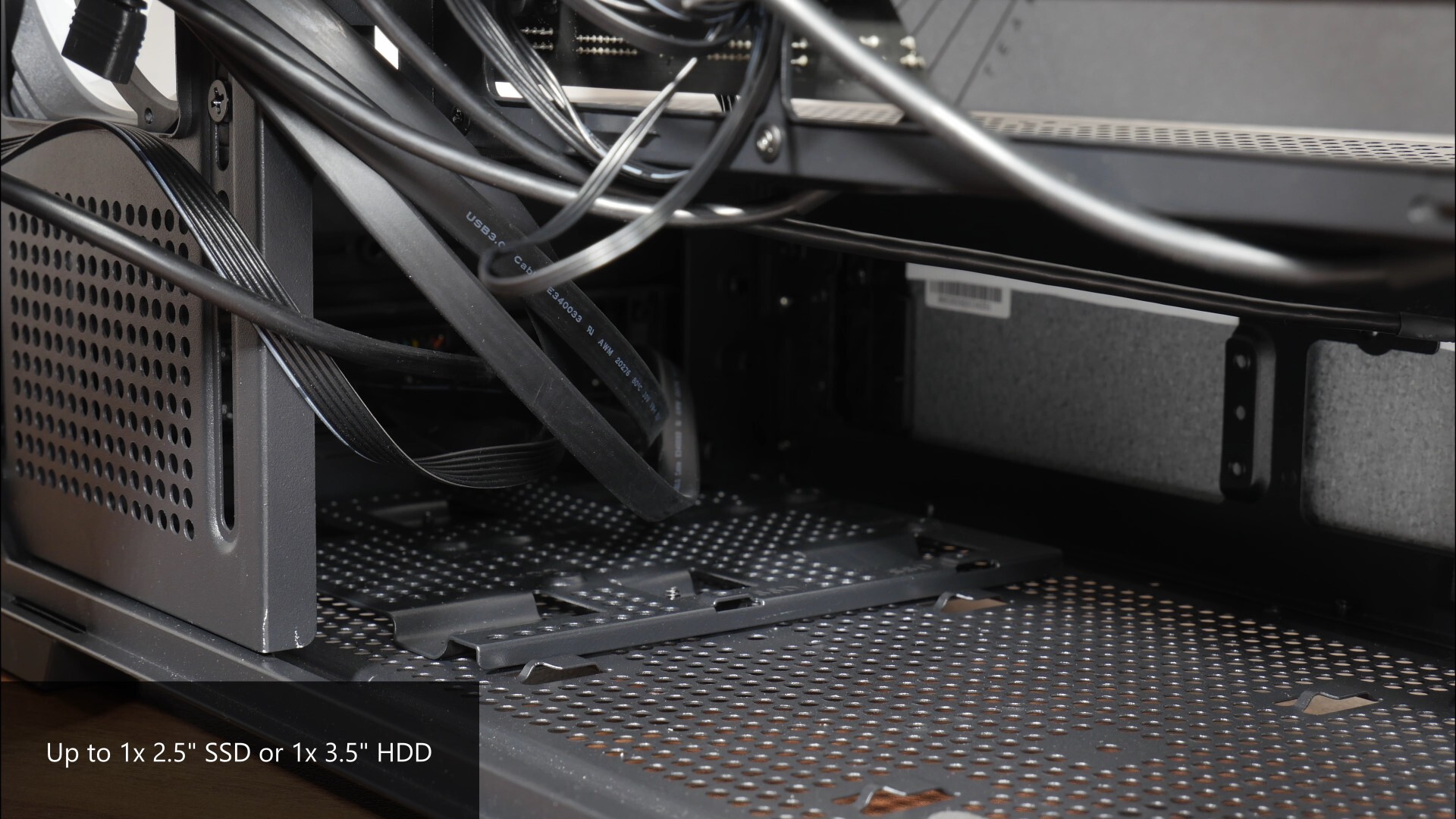 Zalman P40 DS Bottom Drive Mounting Bracket