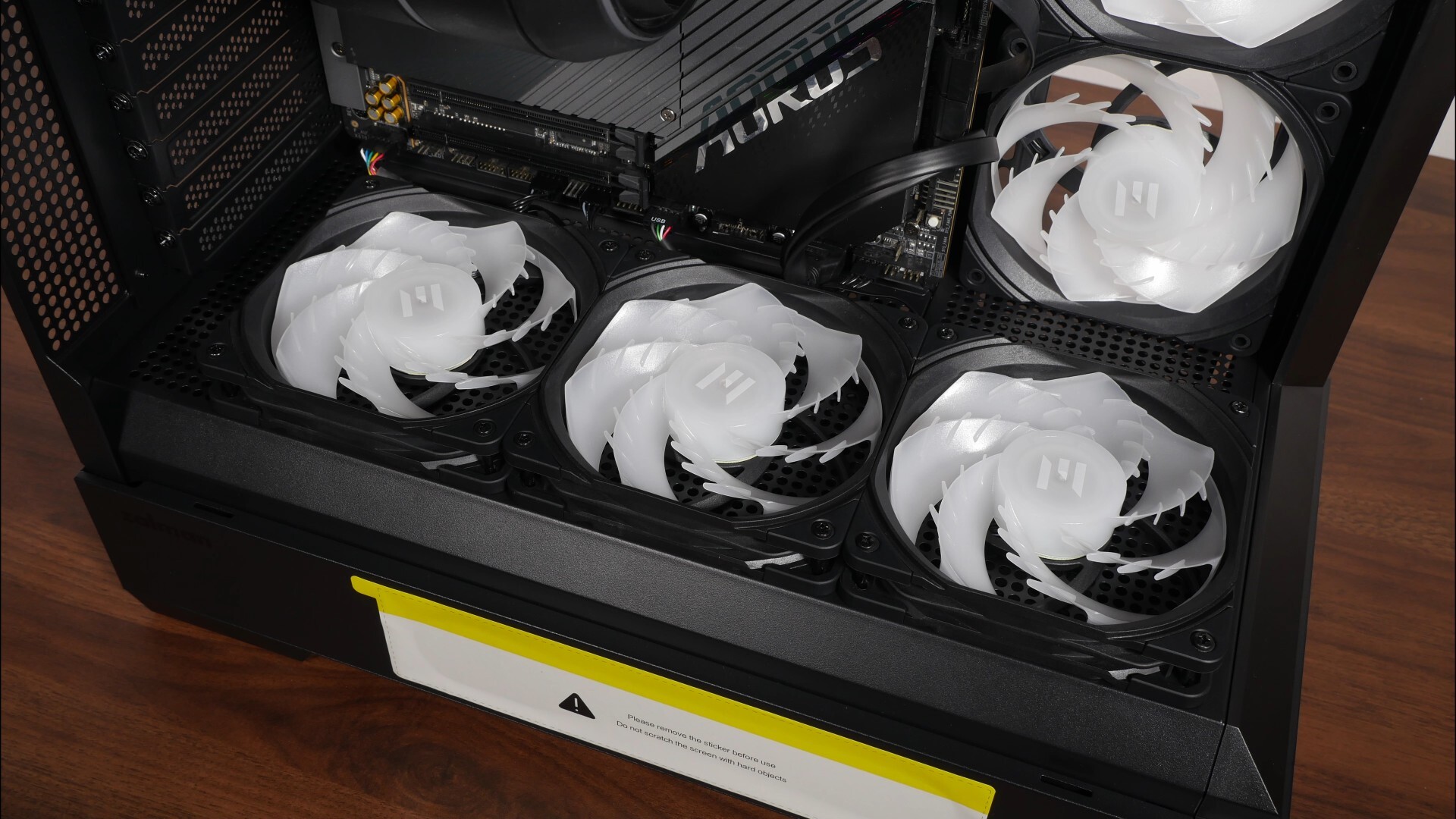 Zalman P40 DS Bottom Panel Intake Fans