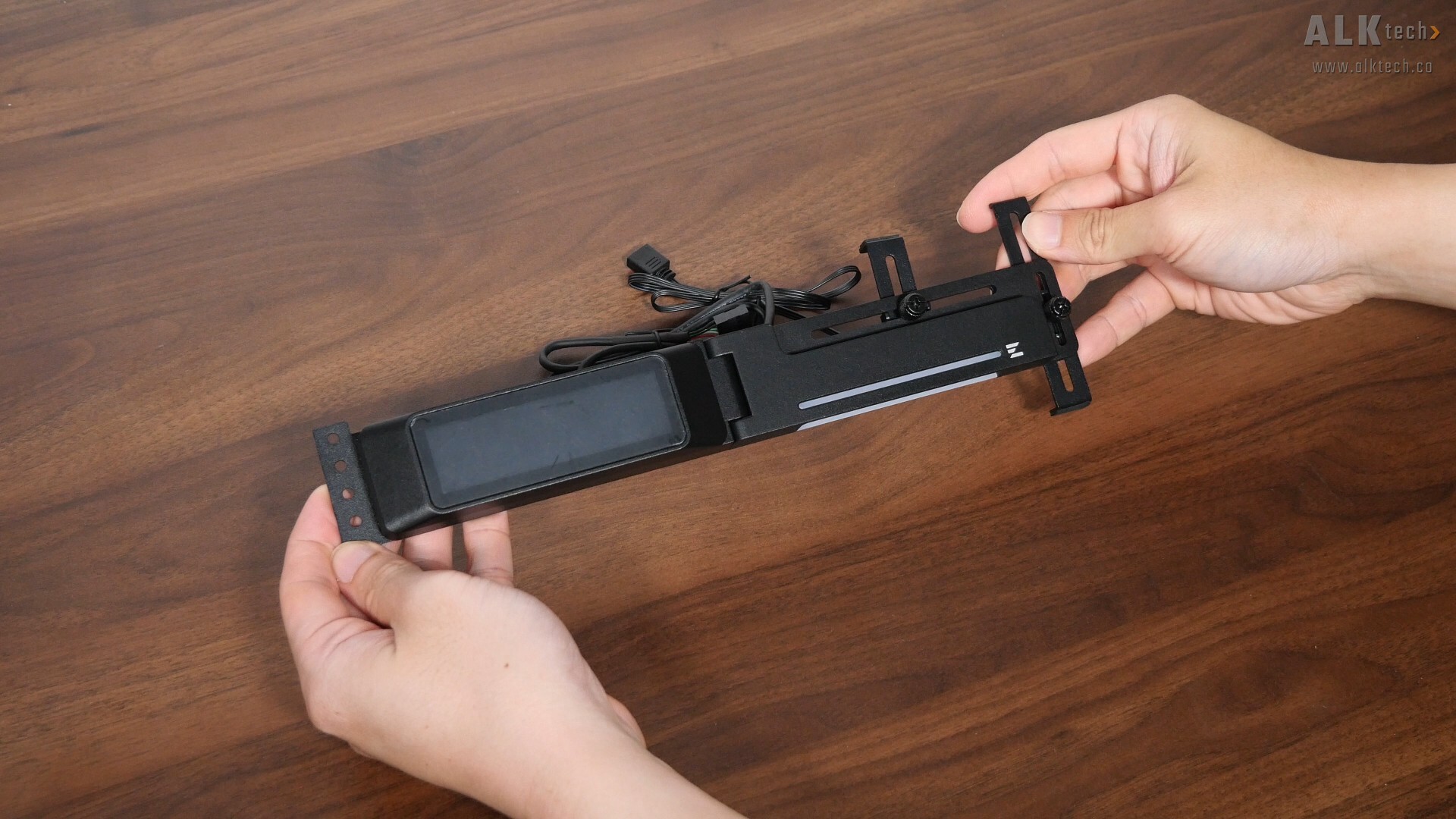 Zalman ZM-VS3 DS Aesthetics (Front)