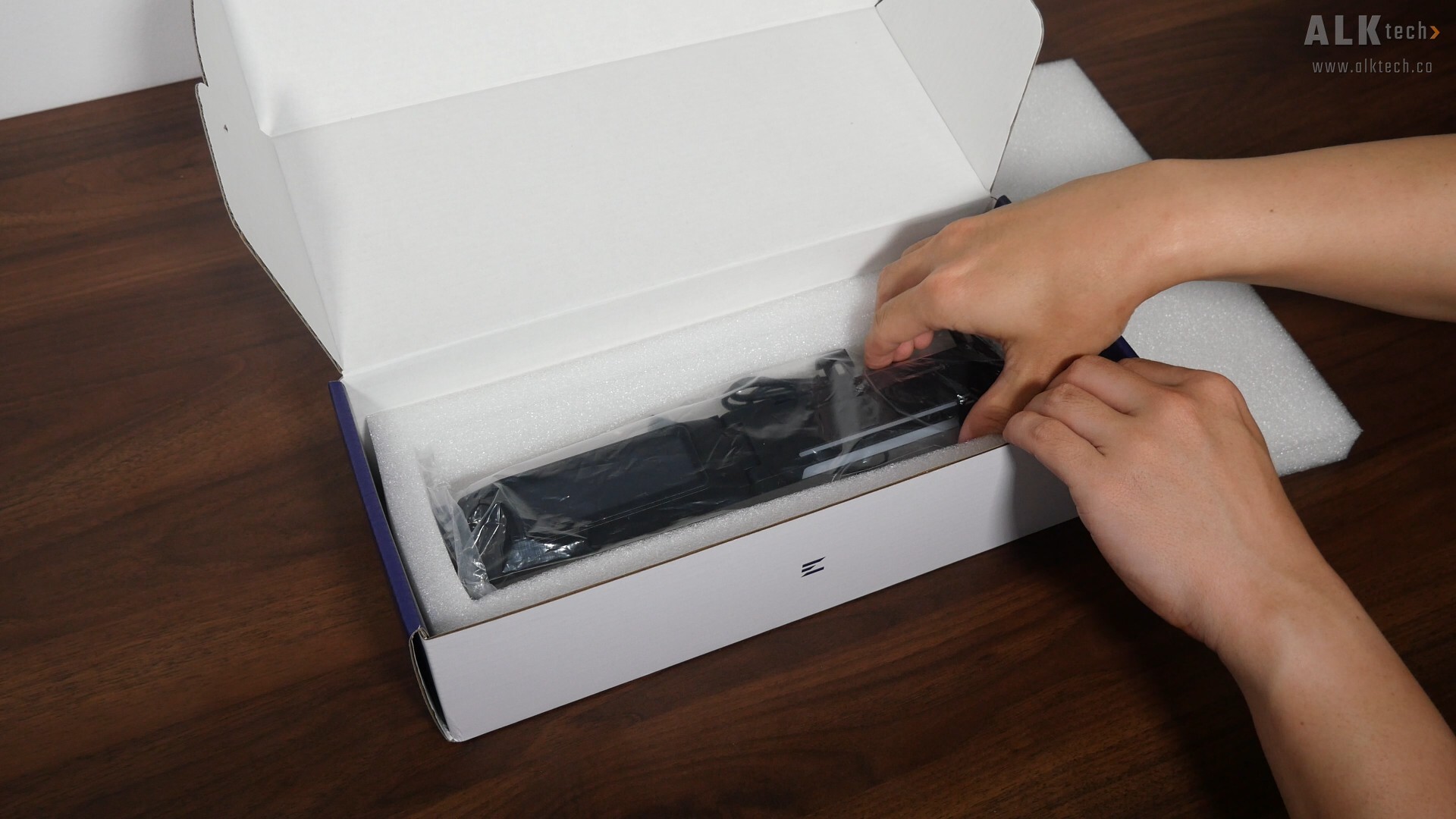 Zalman ZM-VS3 DS Packaging (Accessories)