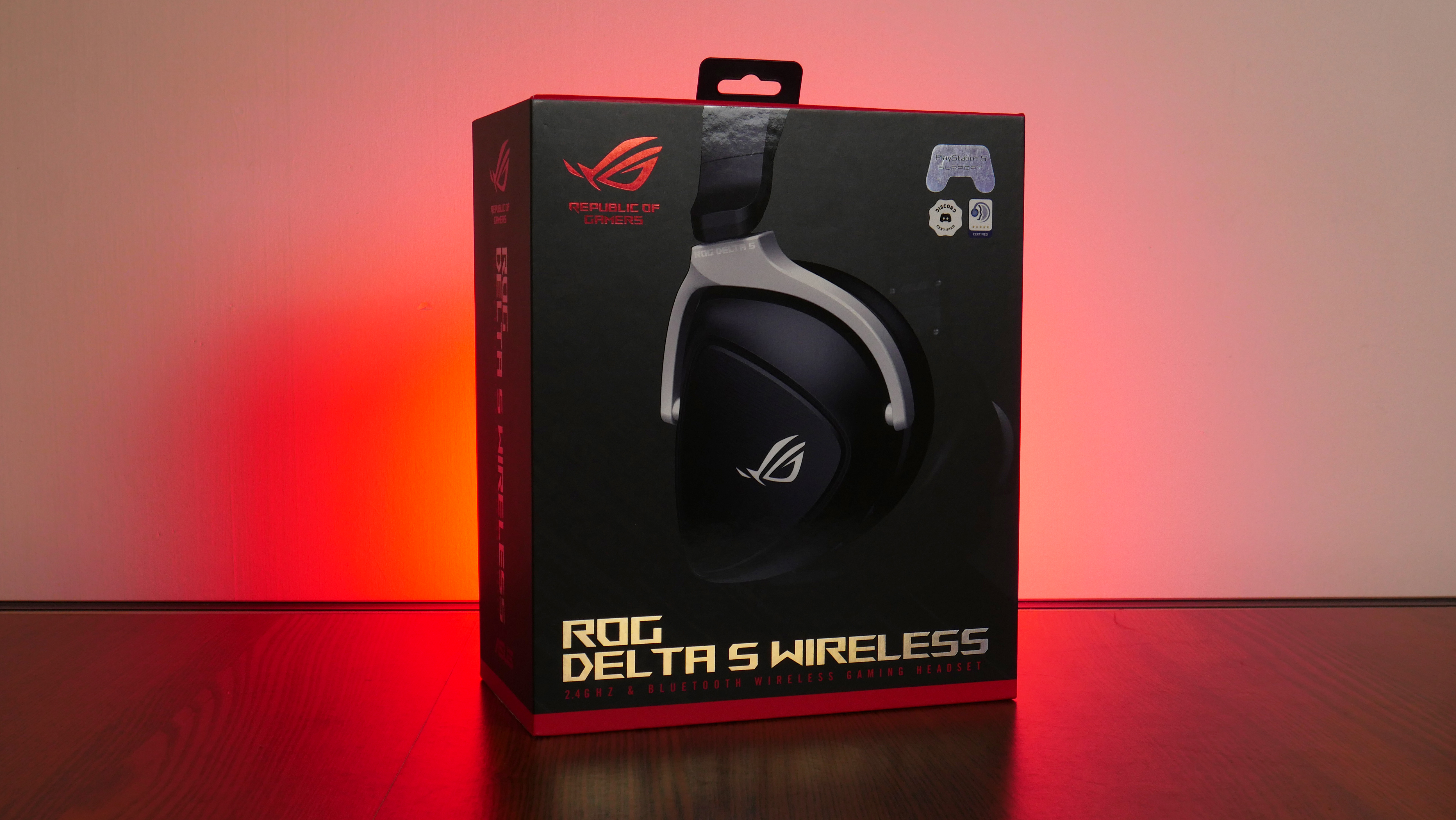 ASUS ROG Delta S Wireless Hero Image